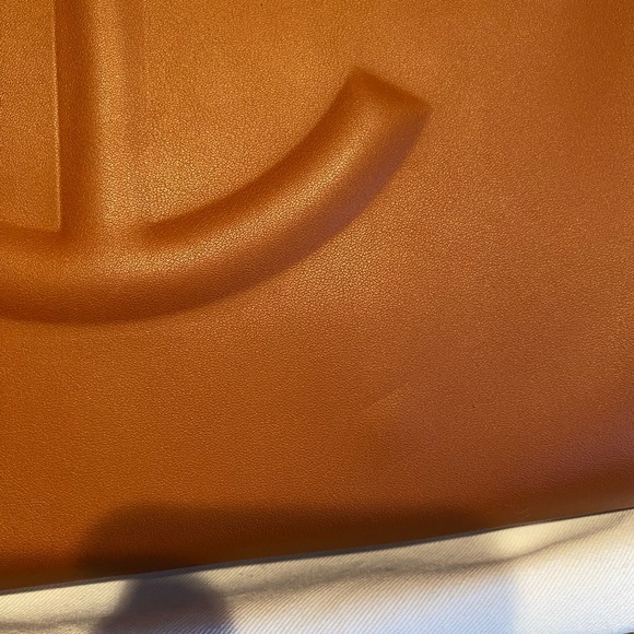 sold out medium shopper telfar bag in the color tan. - Picture 4 of 12